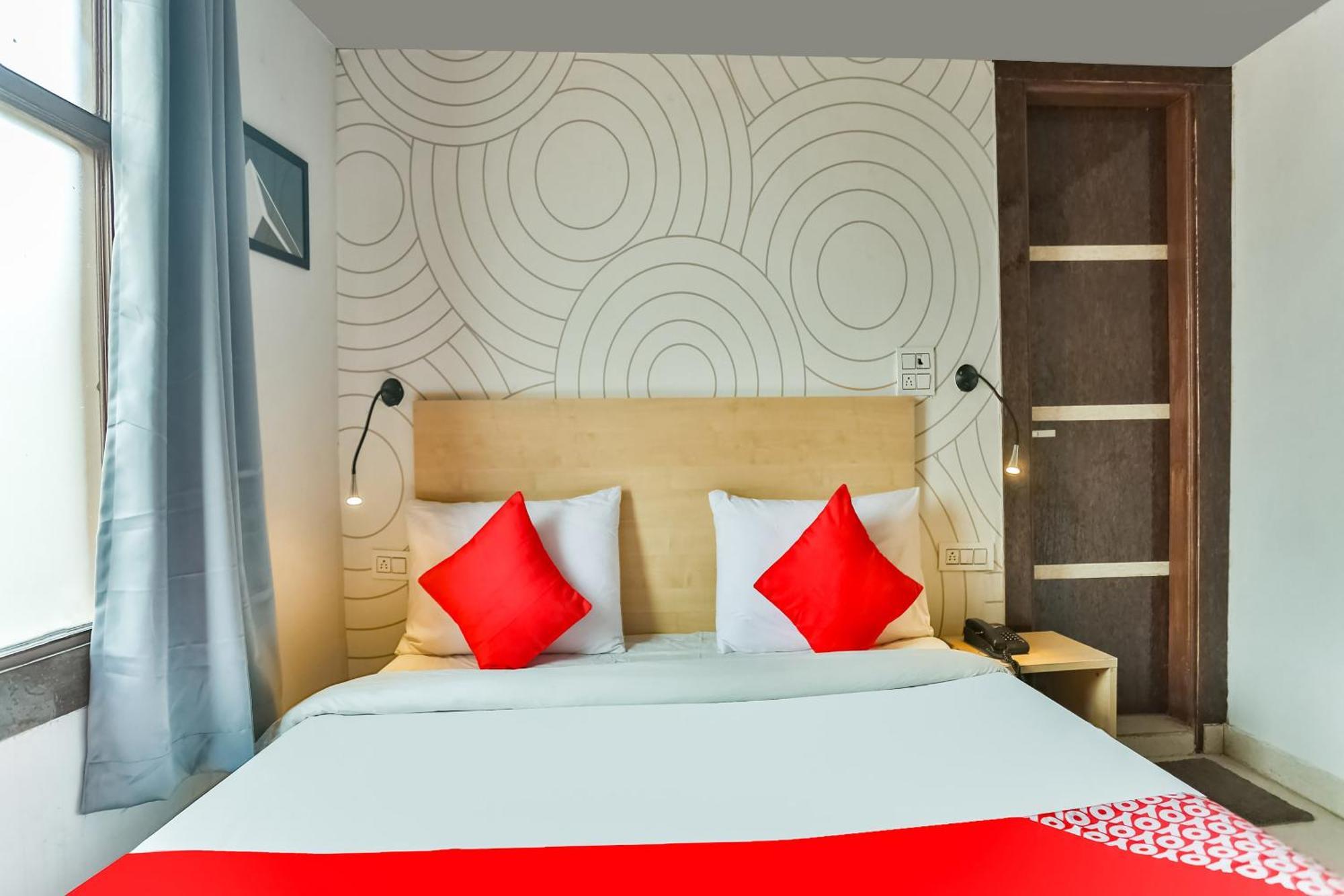 Hotel O Happy Inn Делхи Екстериор снимка