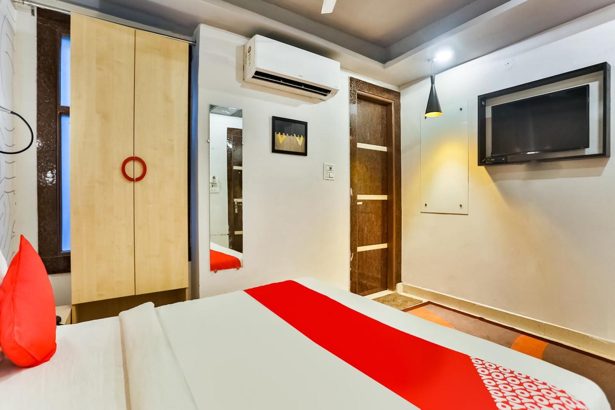Hotel O Happy Inn Делхи Екстериор снимка