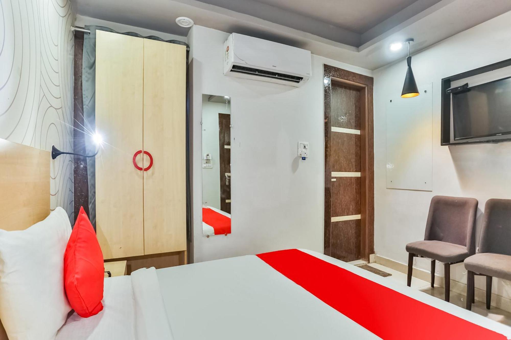 Hotel O Happy Inn Делхи Екстериор снимка